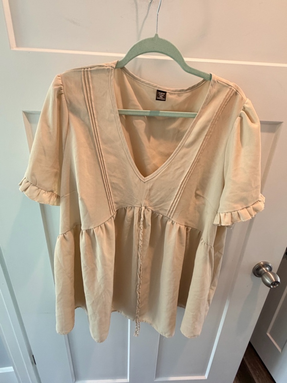 SHEIN Curve 2XL Beige Babydoll Blouse Flowy V Neck Ruffle Sleeve Plus Size